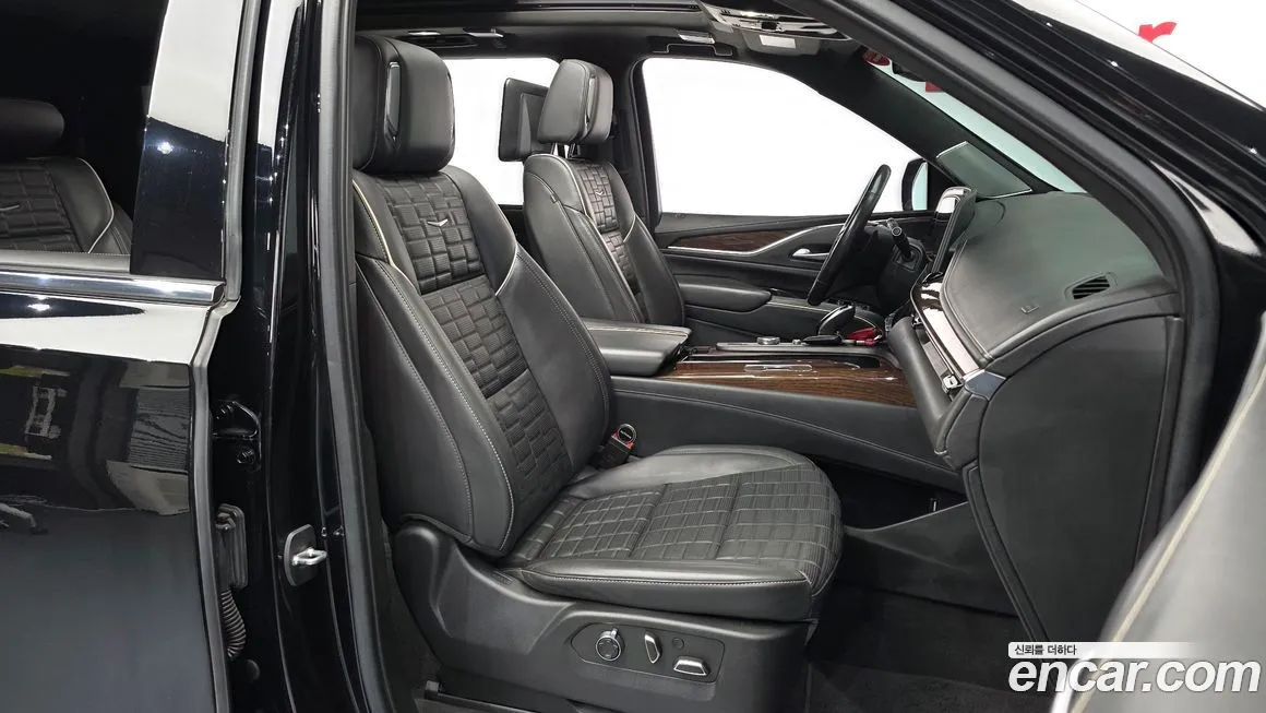 Cadillac Escalade 2021 из KR, фото 2
