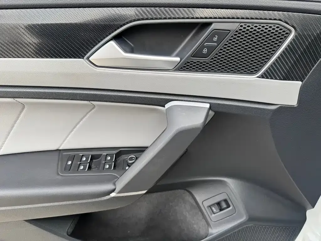 Volkswagen Tayron 2023 из CN, фото 9