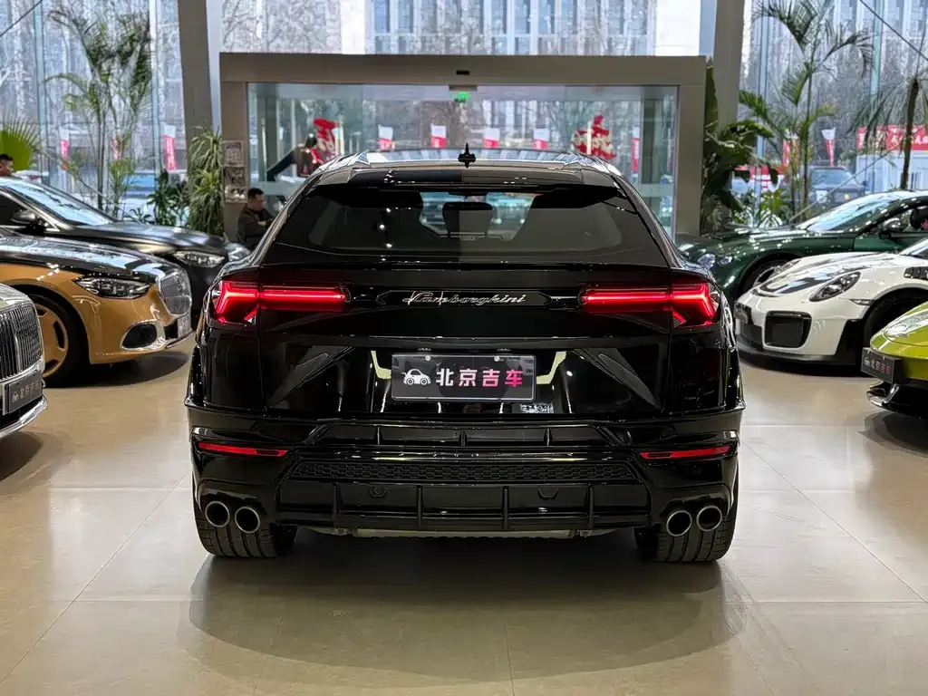 Lamborghini Urus 2023 из CN, фото 6
