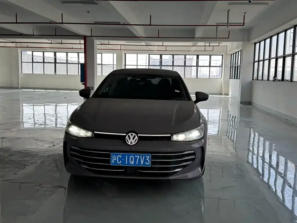 Volkswagen Passat — фото 4