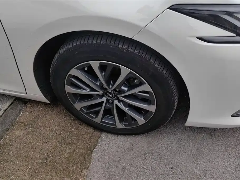 Lexus ES 2024 из CN, фото 7