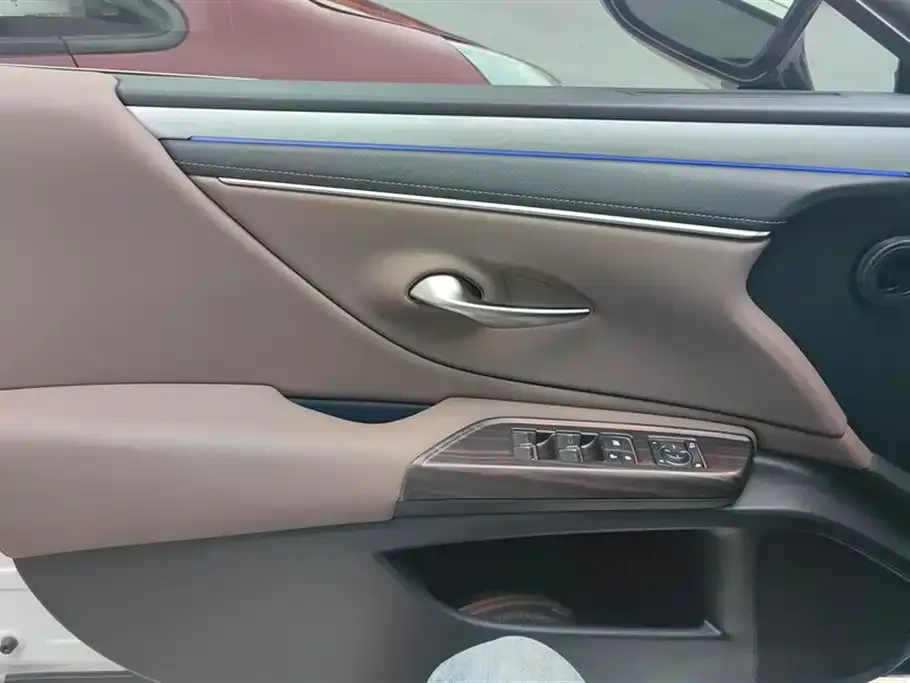 Lexus ES 2024 из CN, фото 3