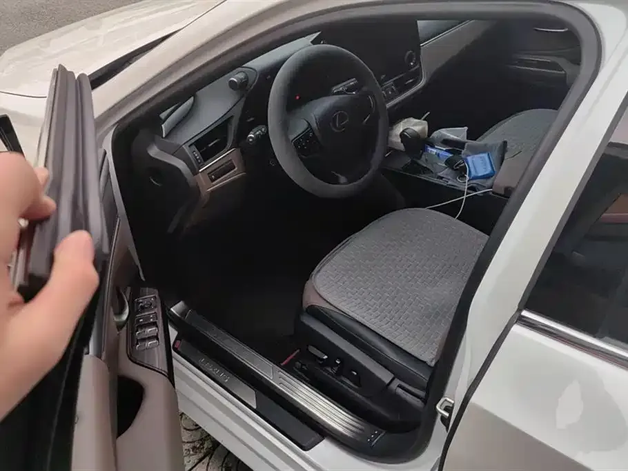 Lexus ES 2024 из CN, фото 8
