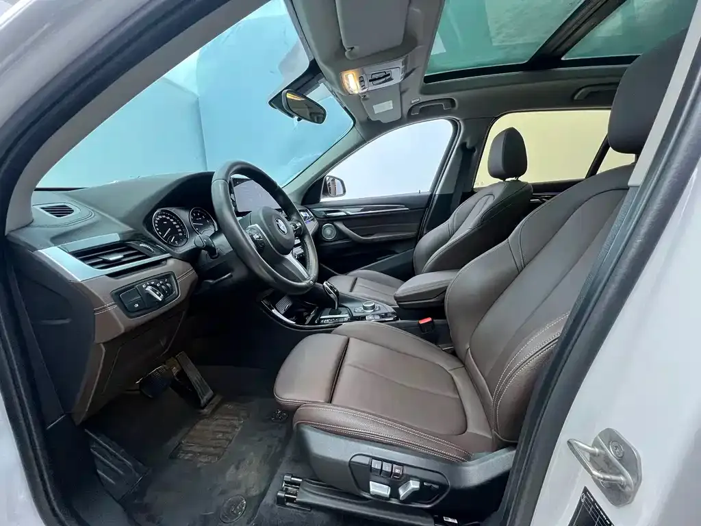 BMW X1 2021 из CN, фото 10