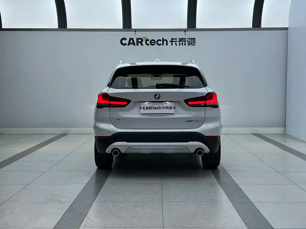 BMW X1 2021 из CN, фото 3
