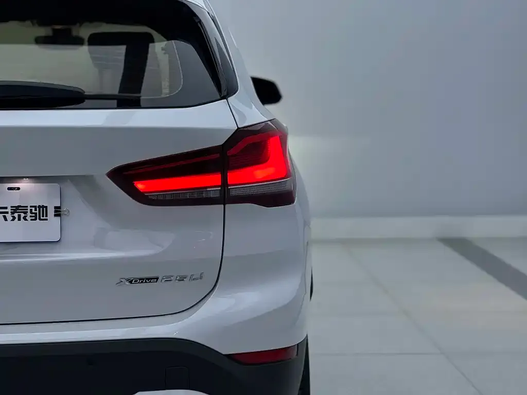 BMW X1 2021 из CN, фото 5