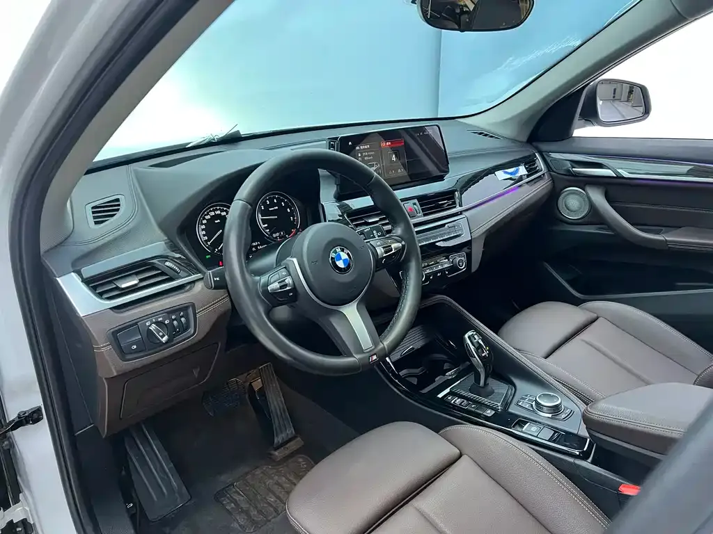 BMW X1 2021 из CN, фото 8