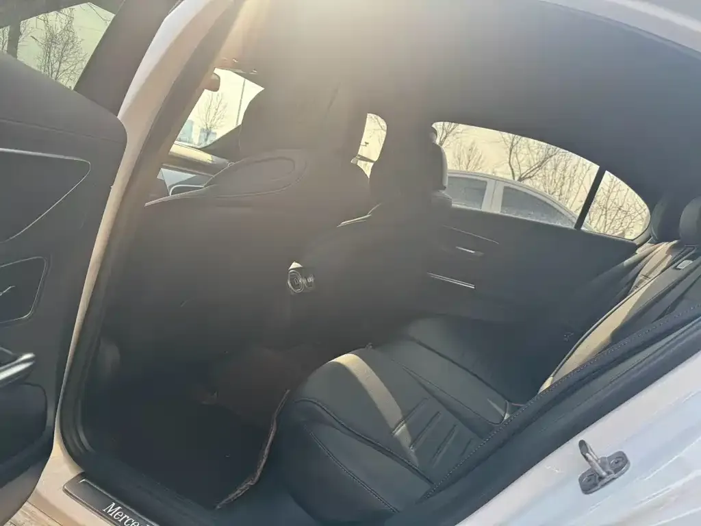 Mercedes-Benz C-Class 2024 из CN, фото 4