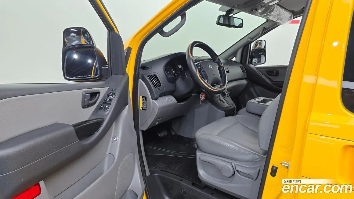 Hyundai Starex 2021 из KR, фото 3