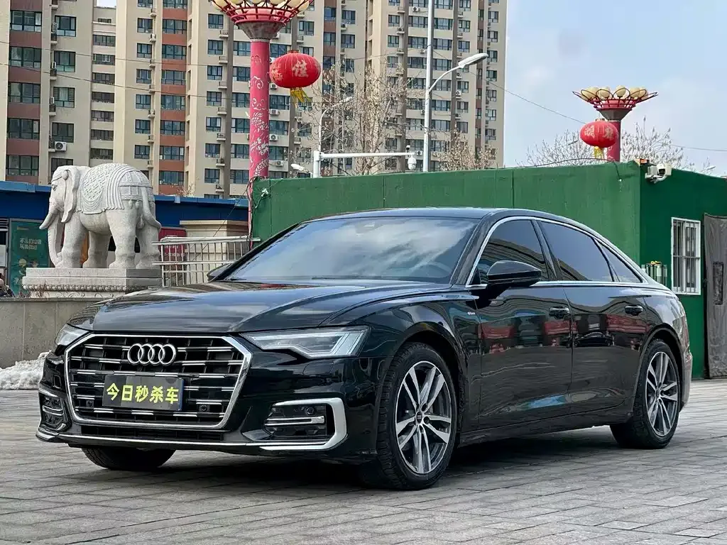 Audi A6L — фото 1