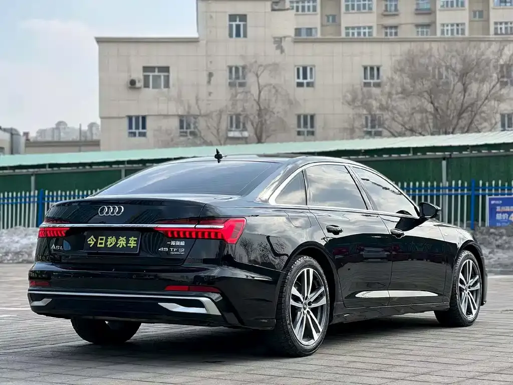 Audi A6L — фото 10
