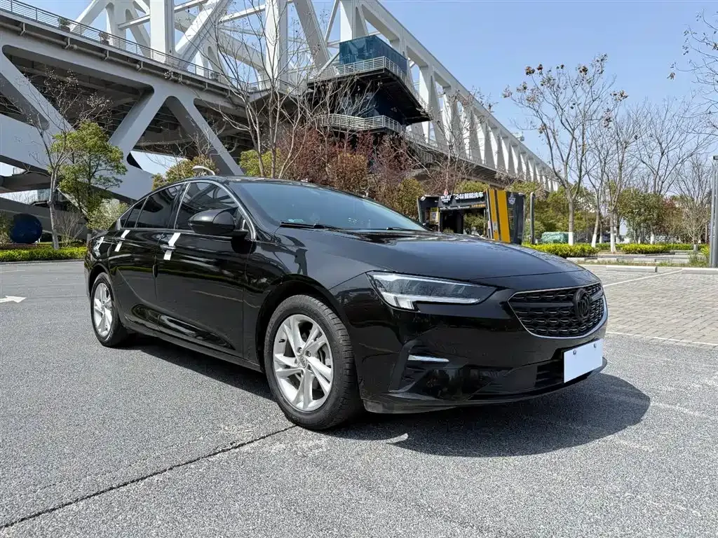 Buick Regal — фото 10
