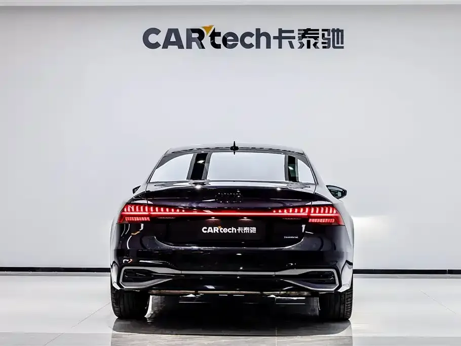 Audi A7L — фото 2