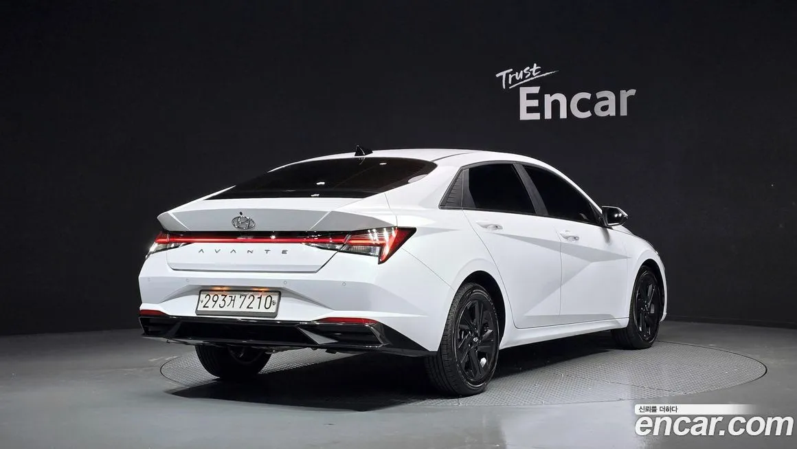 Hyundai AVANTE — фото 3