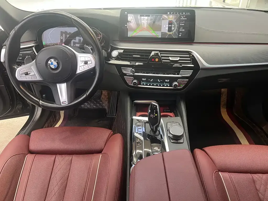 BMW 5 Series — фото 10