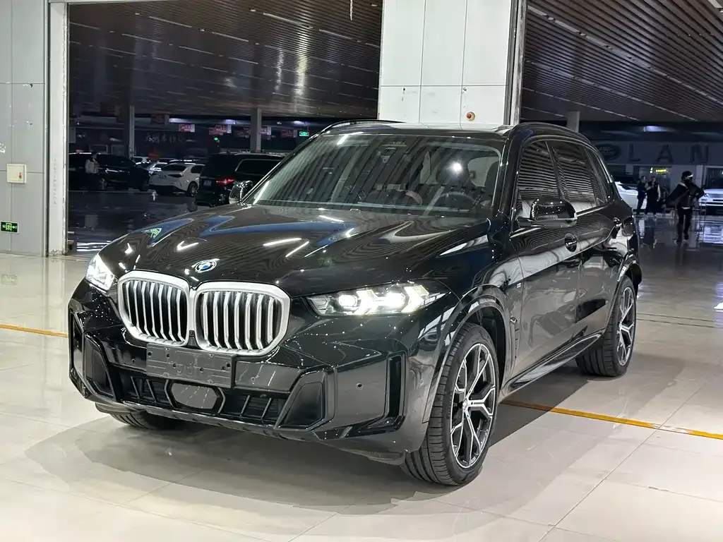 BMW X5 — фото 1