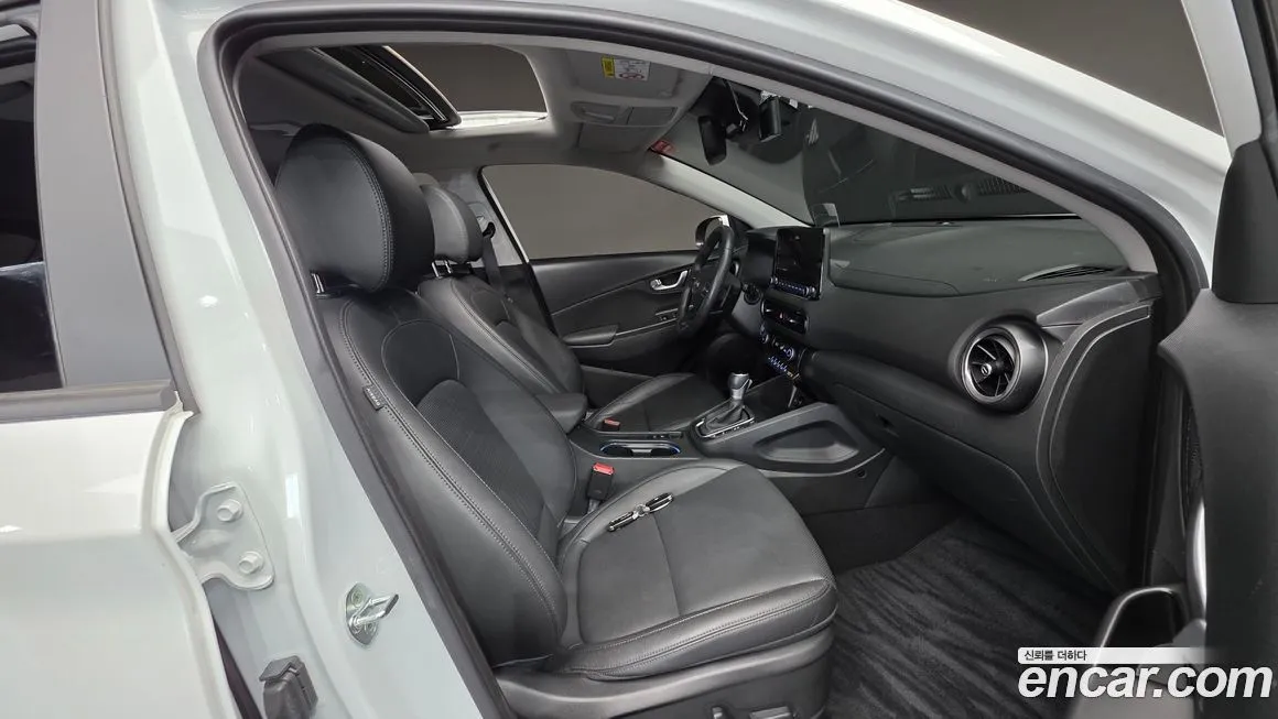 Hyundai Kona 2023 из KR, фото 2