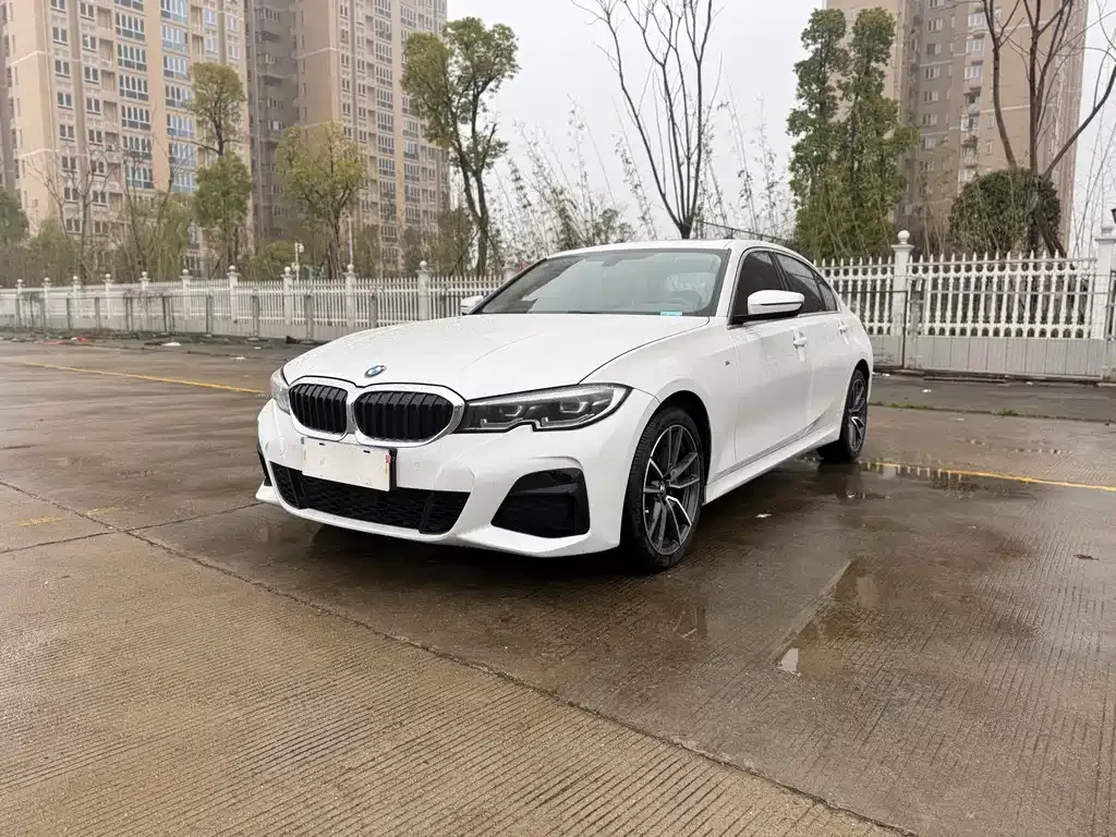 BMW 3 Series — фото 1