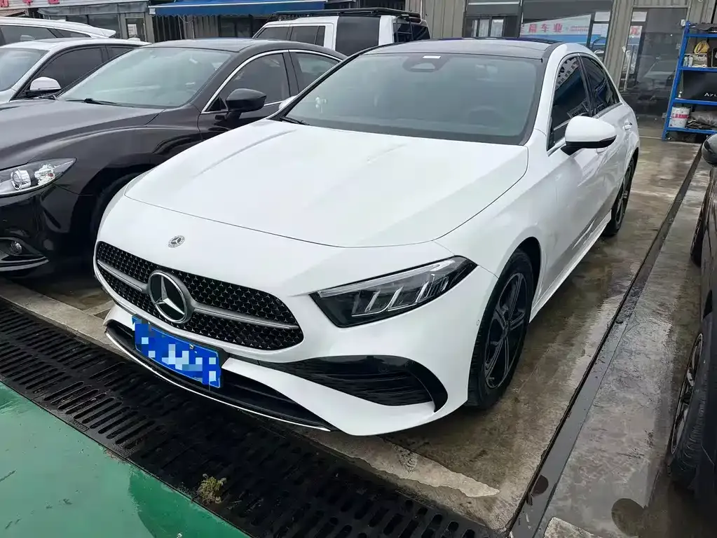 Mercedes-Benz A-Class — фото 1