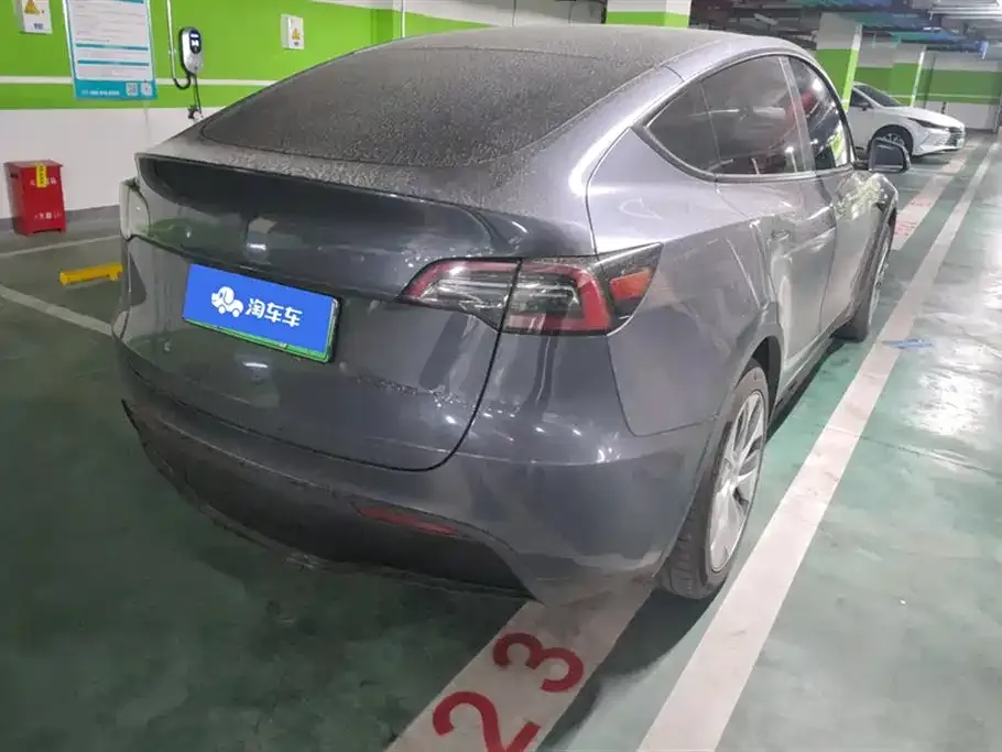 Tesla Model Y — фото 7