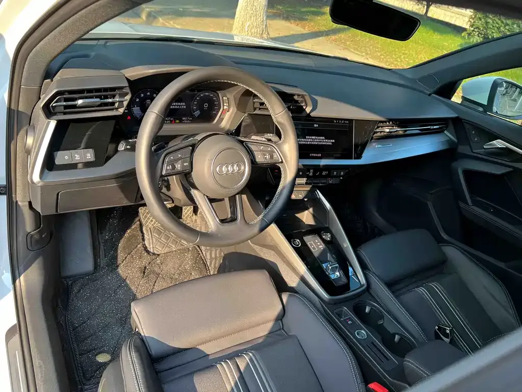 Audi A3 2023 из CN, фото 9