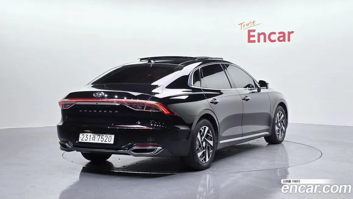 Hyundai Grandeur 2023 из KR, фото 2