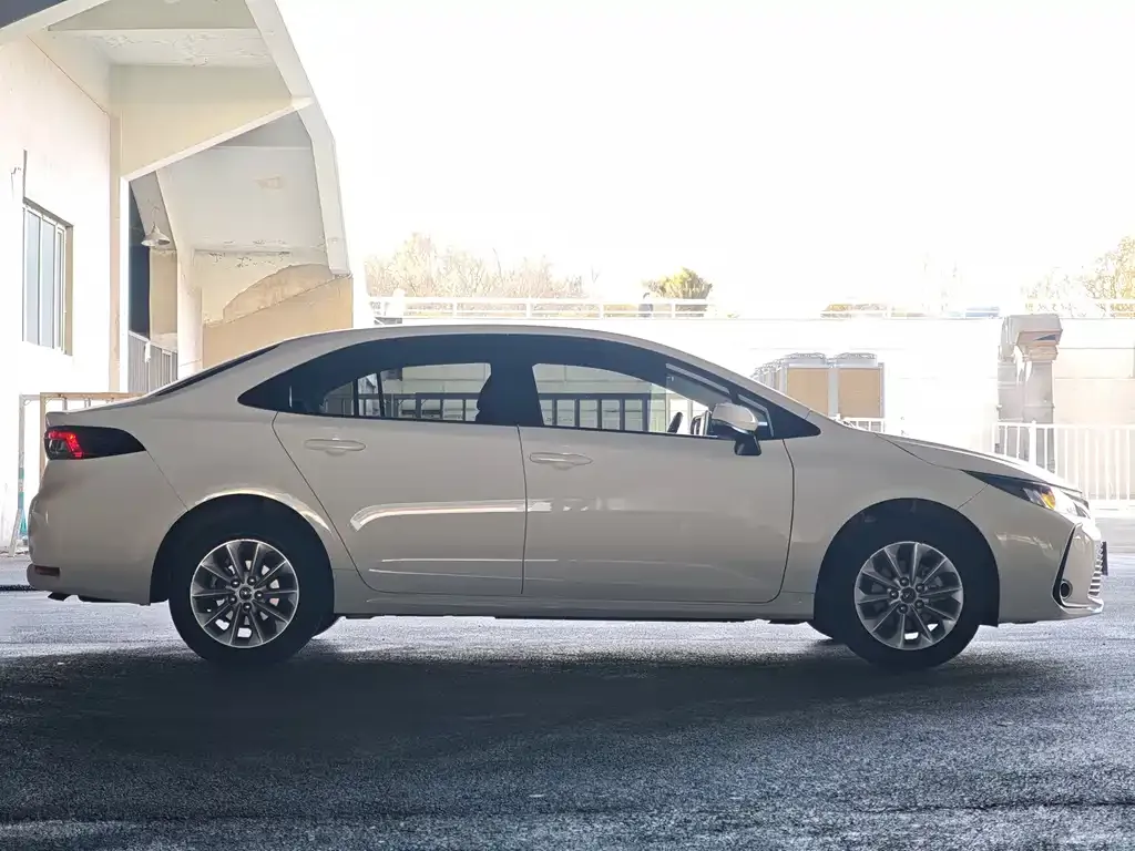 Toyota Corolla 2021 из CN, фото 9