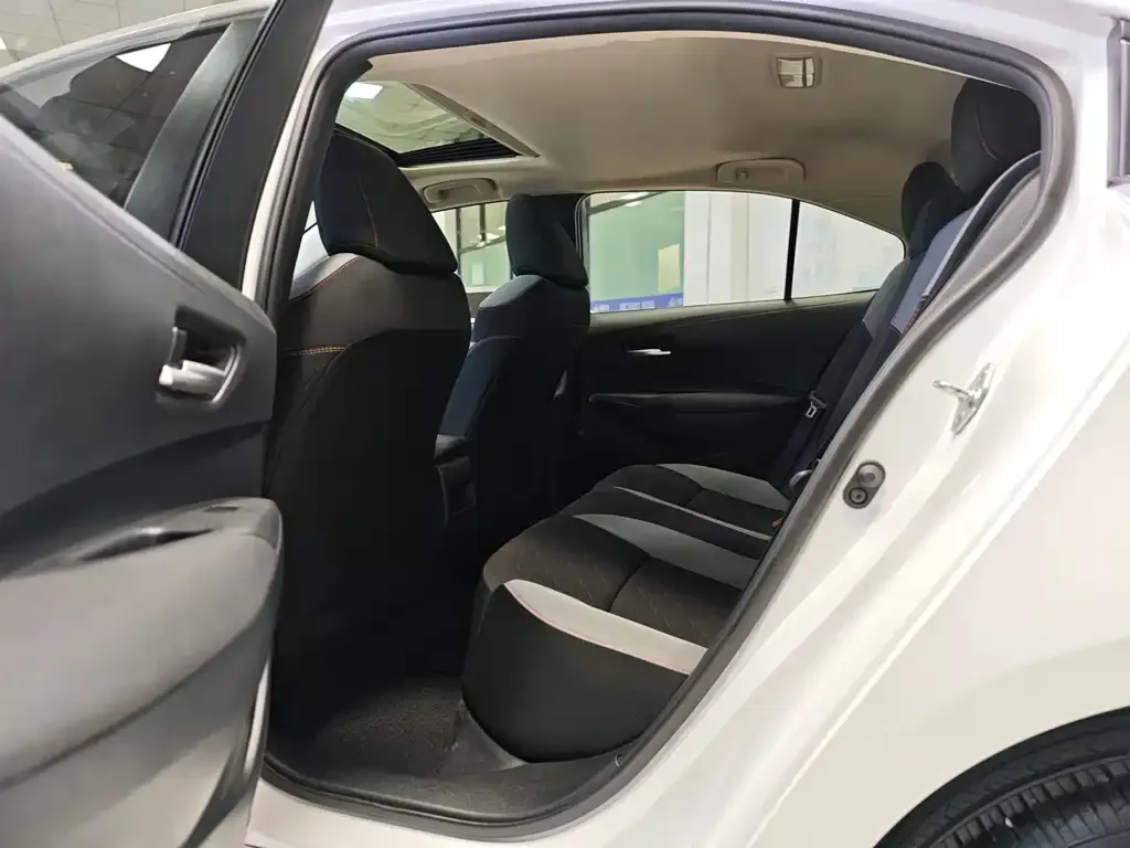 Toyota Corolla 2021 из CN, фото 3