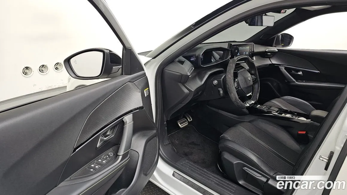 Peugeot 2008 2023 из KR, фото 7