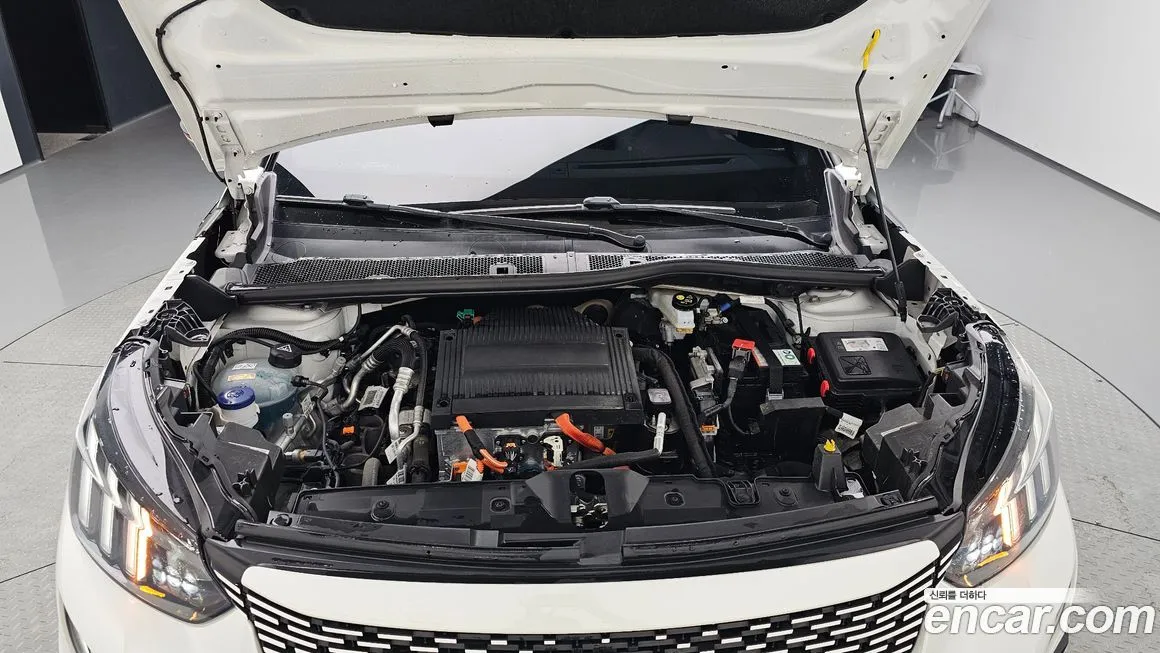 Peugeot 2008 2023 из KR, фото 3