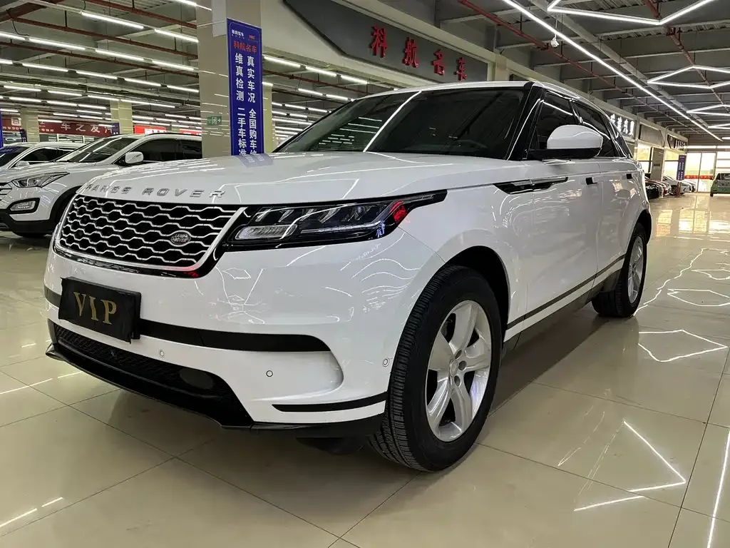 Land Rover Velar — фото 1