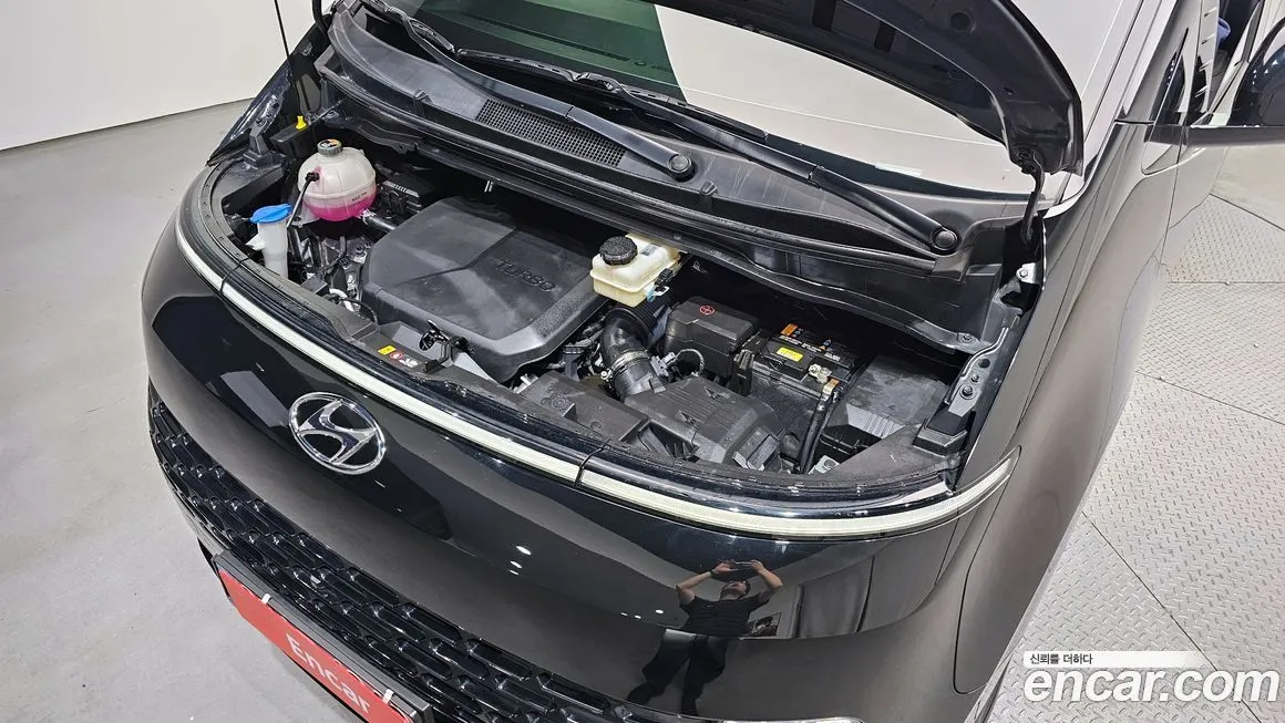 Hyundai Staria — фото 3