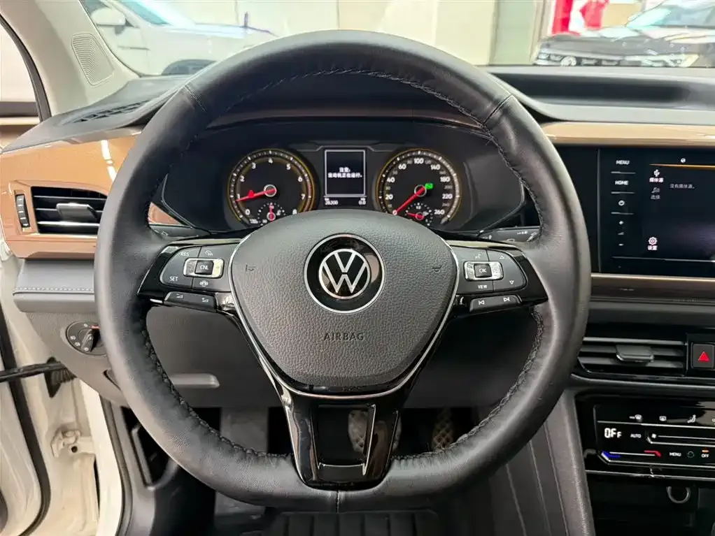 Volkswagen Tharu 2022 из CN, фото 7