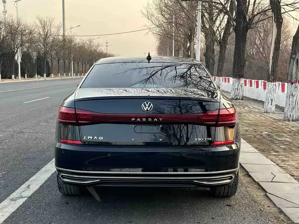 Volkswagen Passat — фото 5