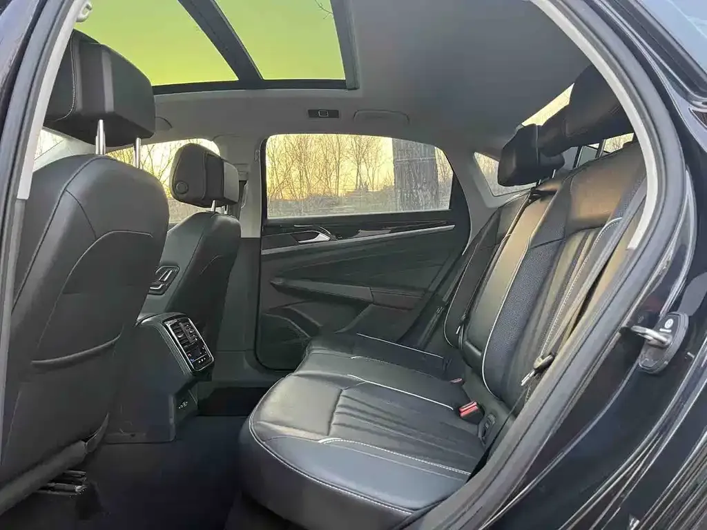 Volkswagen Passat — фото 3