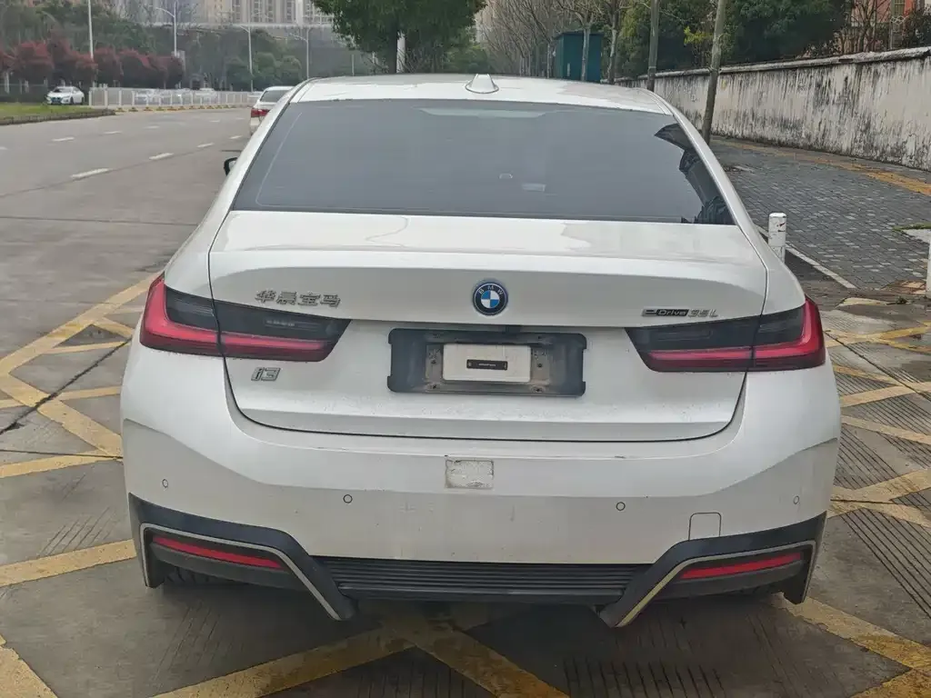 BMW i3 — фото 2