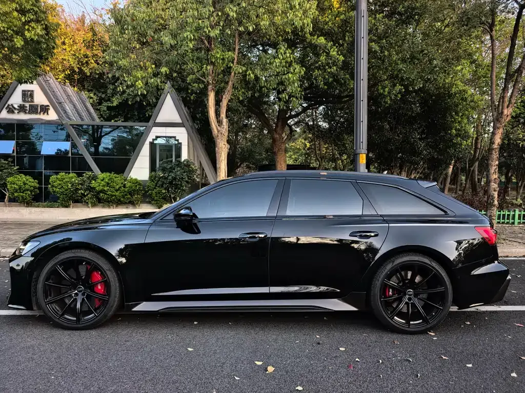 Audi RS 6 2025 из CN, фото 10