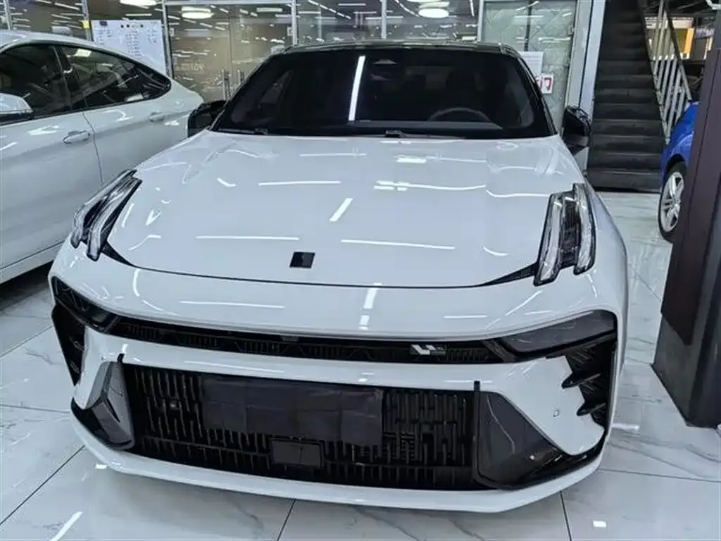 Lynk & Co 03 — фото 4
