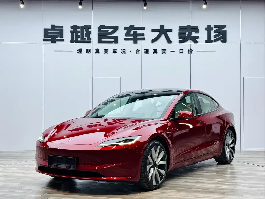 Tesla Model 3 — фото 7
