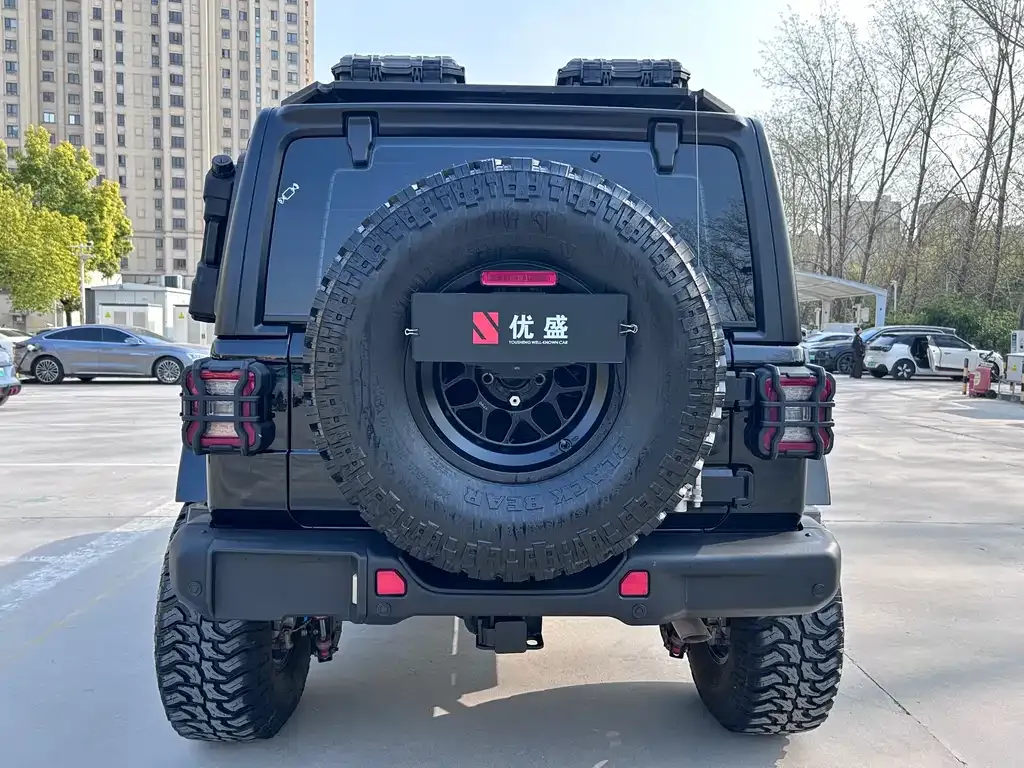 Jeep Wrangler — фото 4