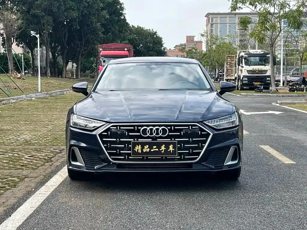 Audi A7L — фото 10