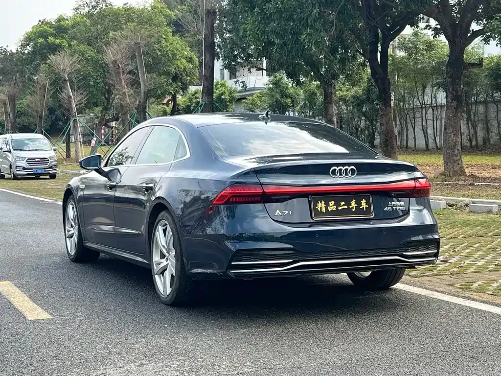 Audi A7L — фото 4