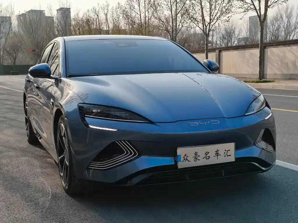 BYD Seal — фото 6