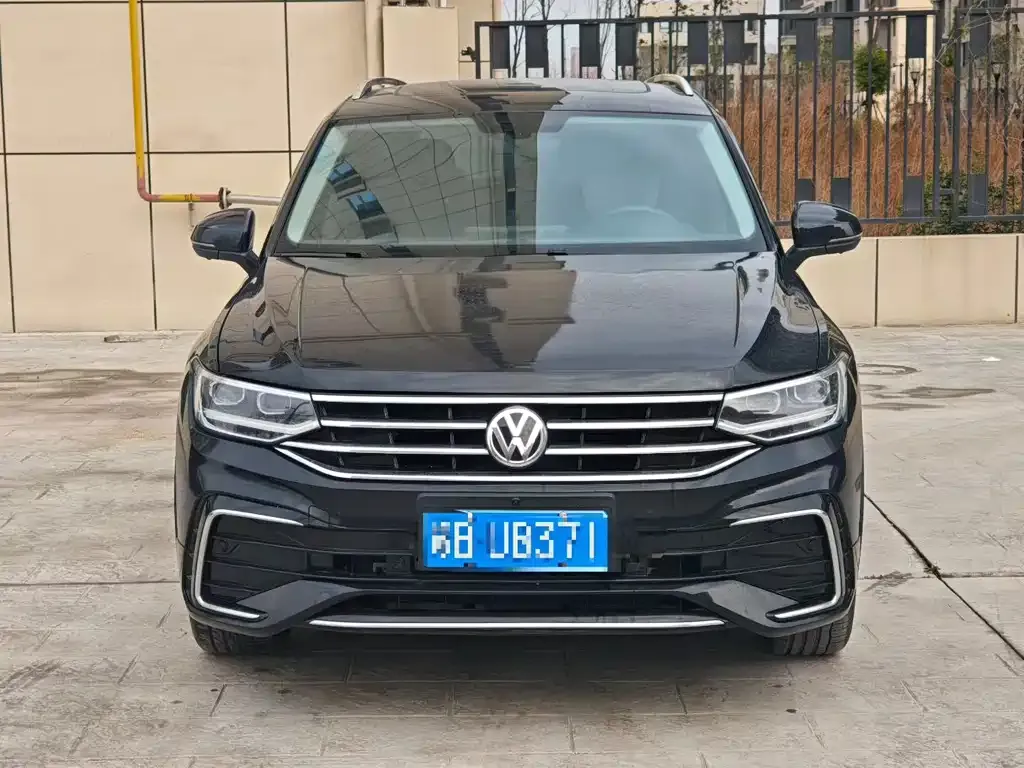 Volkswagen Tiguan L 2025 из CN, фото 2