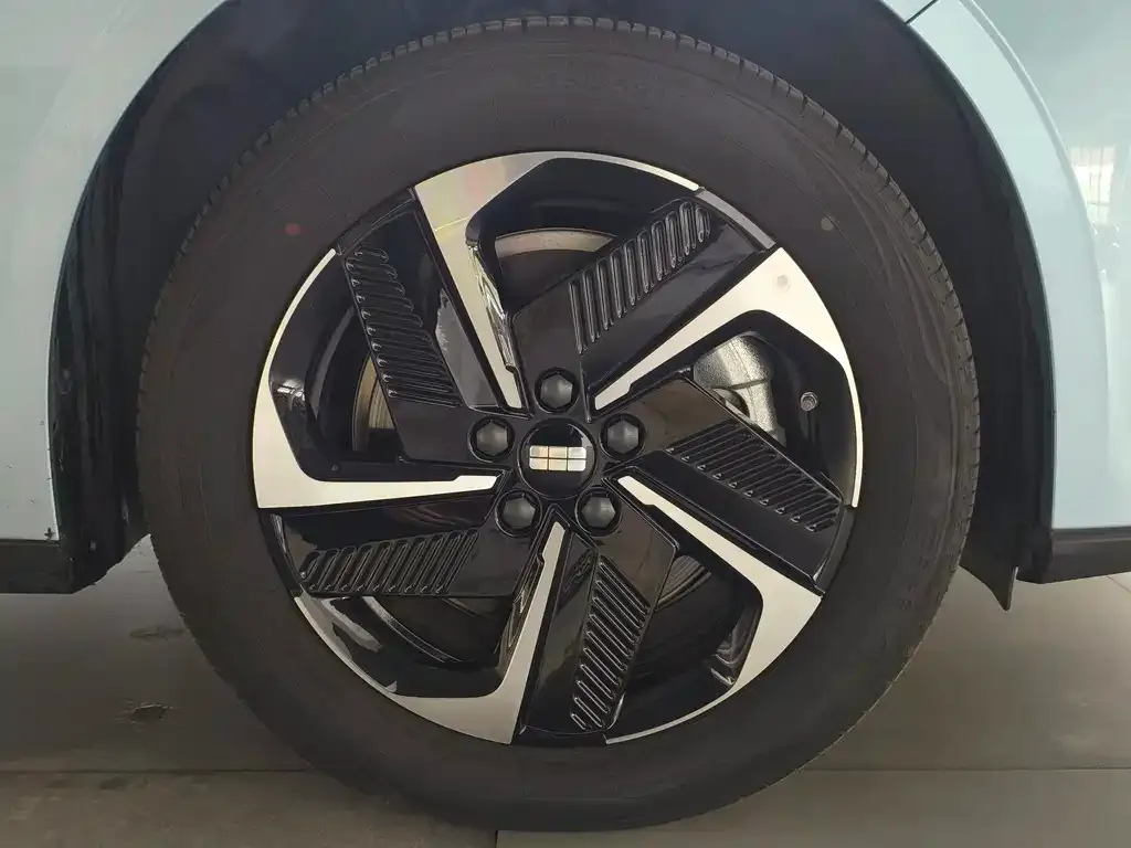 Geely Galaxy L6 2025 из CN, фото 2