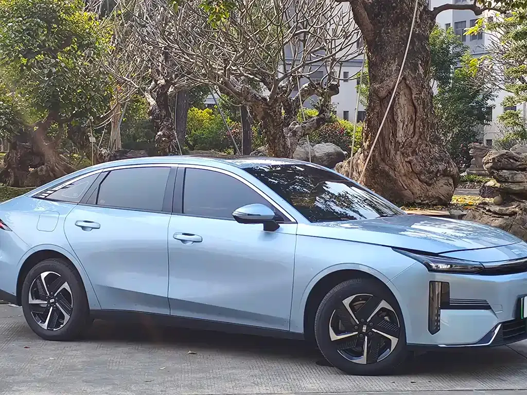 Geely Galaxy L6 2025 из CN, фото 7