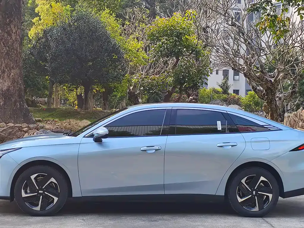 Geely Galaxy L6 2025 из CN, фото 8