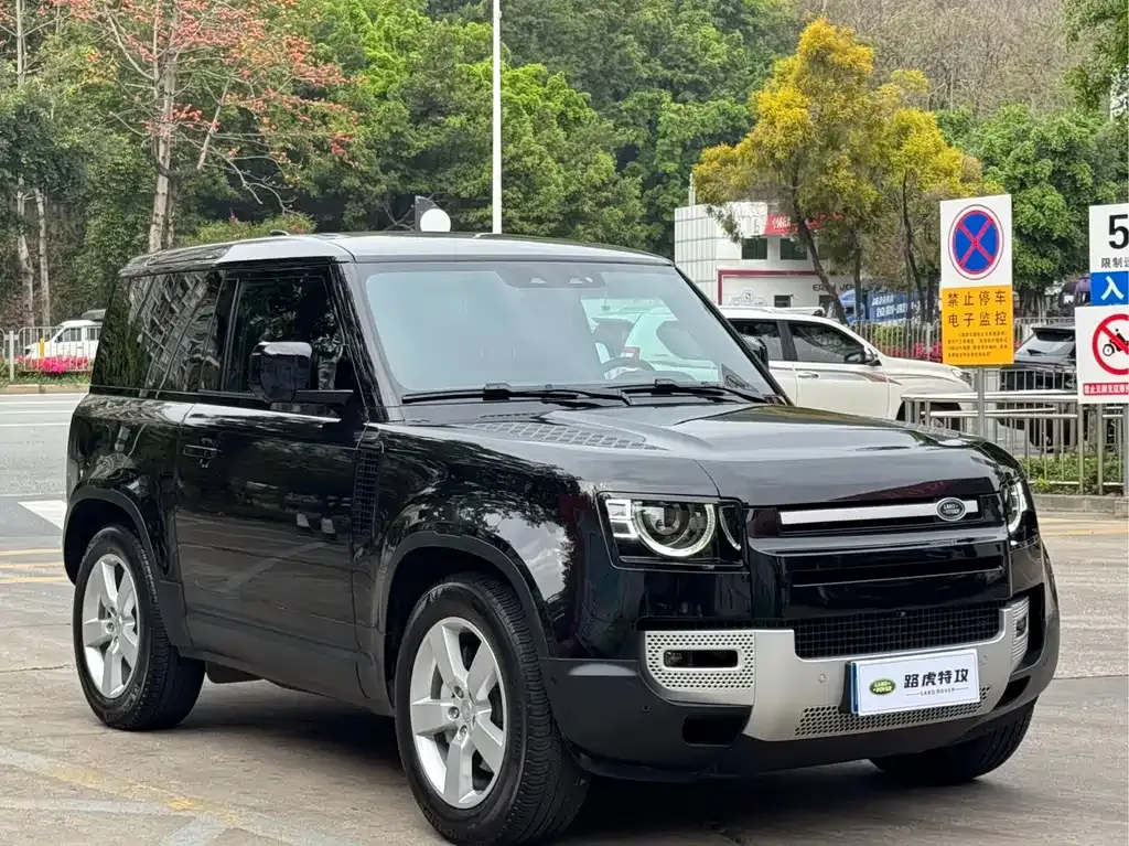 Land Rover Defender — фото 10