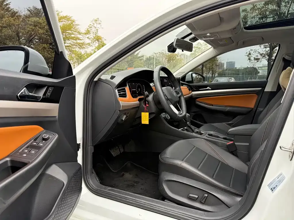 Volkswagen Bora 2023 из CN, фото 6