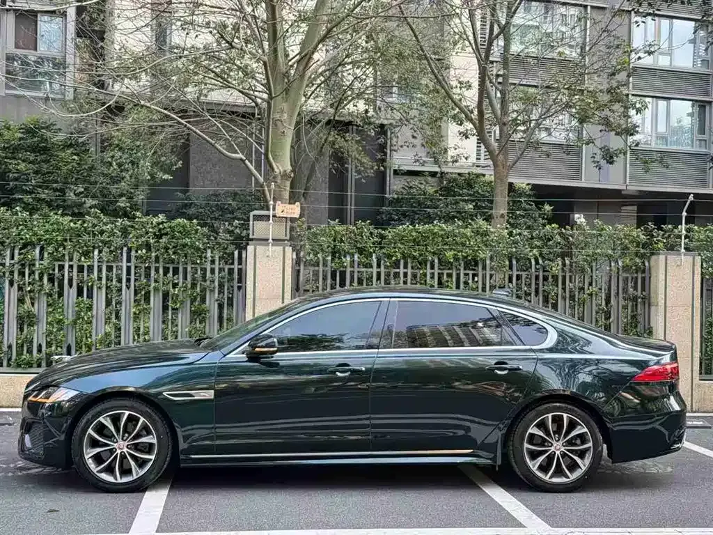 Jaguar XFL 2022 из CN, фото 10
